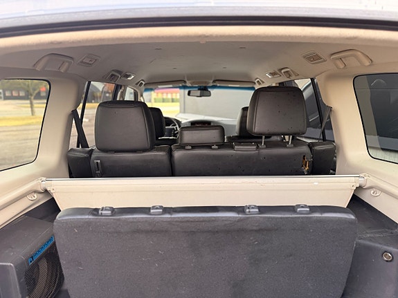 Mitsubishi Pajero 14 of 23