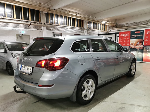Opel Astra 4 of 5