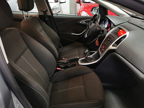 Opel Astra 10 of 18
