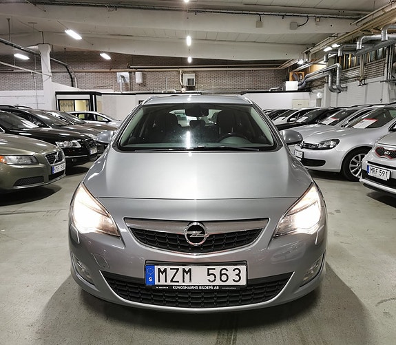 Opel Astra 5 of 5