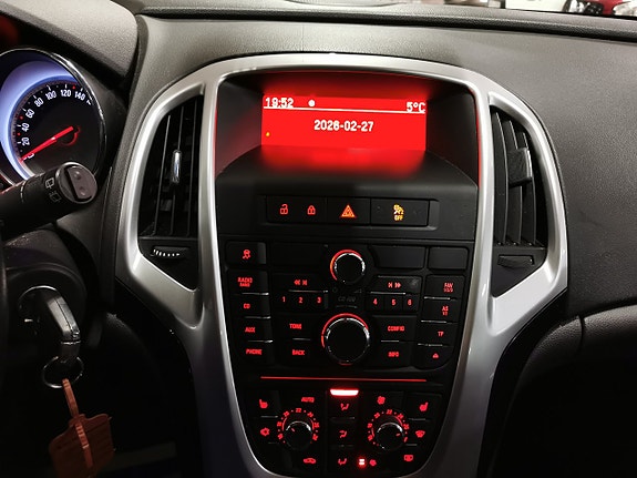 Opel Astra 17 of 18