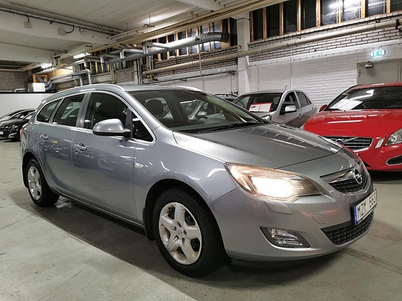 Opel Astra 2 of 5