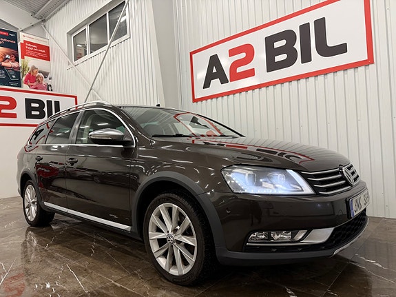 Volkswagen Passat Alltrack 2 of 5