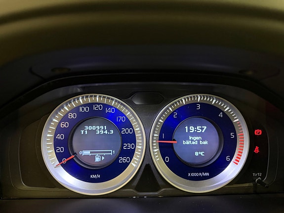 Volvo XC60 19 of 22