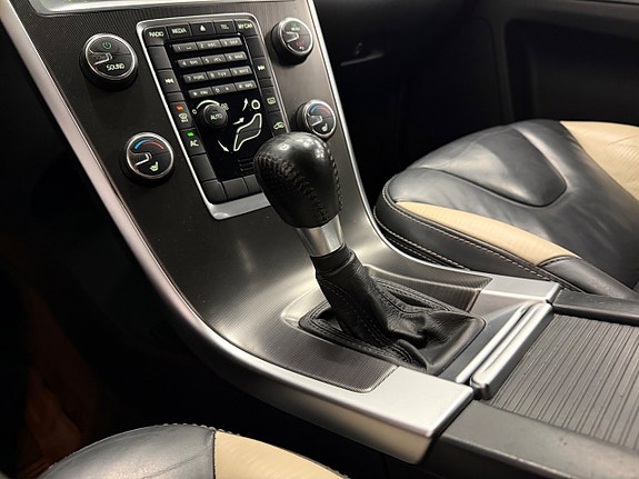 Volvo XC60 21 of 22