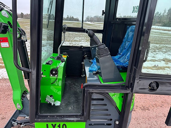 NordMex LX10 Minigrävare 1000kg | Fullutrustad | CE & Euro 5 9 of 12