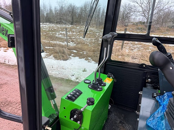 NordMex LX10 Minigrävare 10hp | Fullutrustad | CE & Euro 5 9 of 12