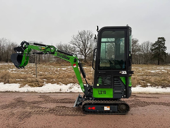 NordMex LX10 Minigrävare 10hp | Fullutrustad | CE & Euro 5 2 of 12