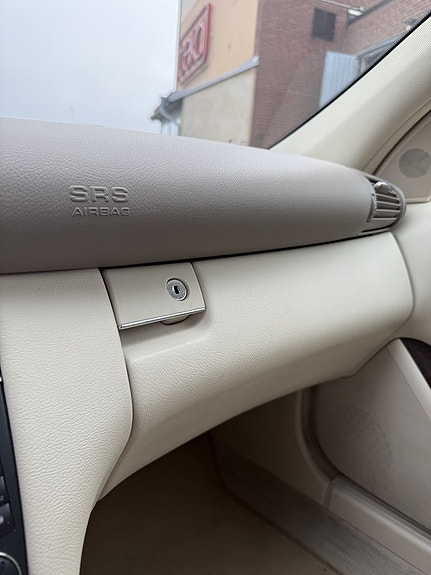 Mercedes-Benz C320 19 of 29