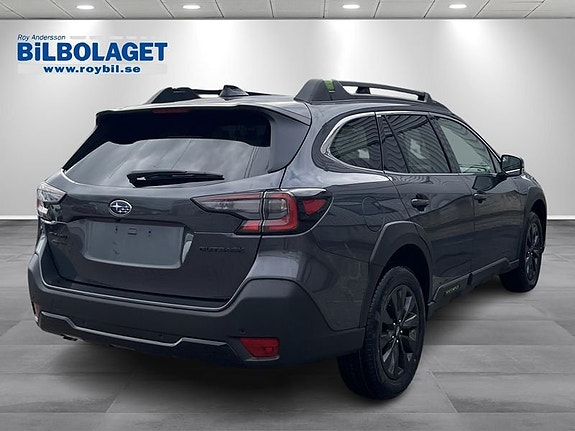 Subaru Outback 3 of 9