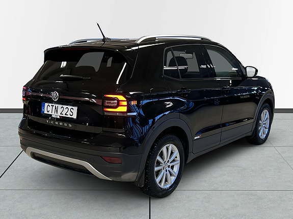 Volkswagen T-Cross 6 of 18