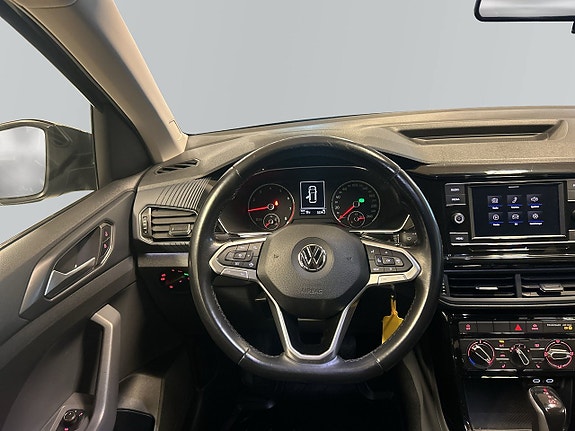 Volkswagen T-Cross 10 of 18