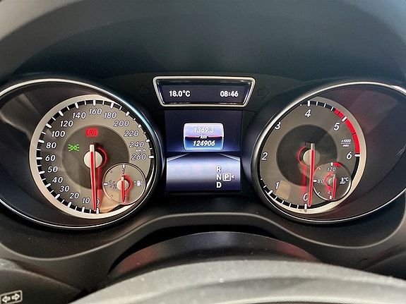 Mercedes-Benz CLA220 d 8 of 18