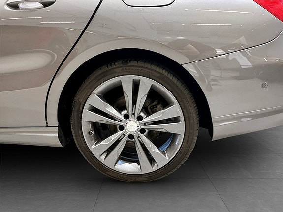 Mercedes-Benz CLA220 d 16 of 18