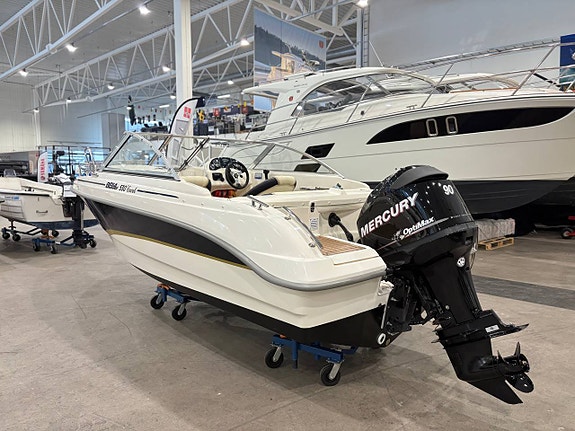 Mycket fin Bella 530 Excell -11 ink. Mercury 90hk Optimax