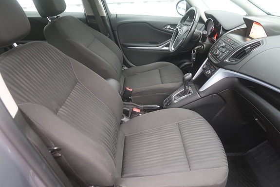 Opel Zafira Tourer 8 of 27