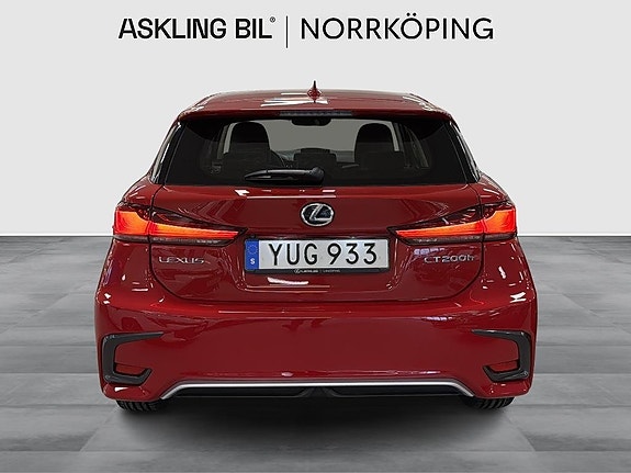 Lexus CT200h 4 of 12
