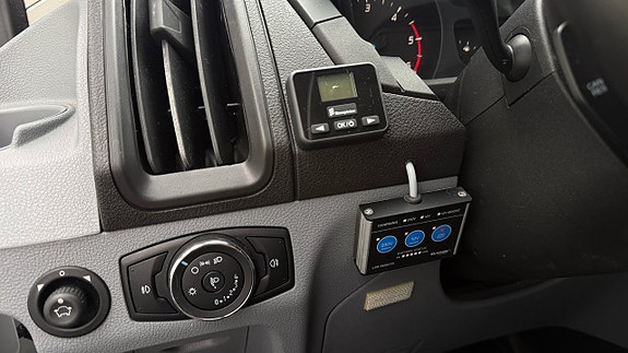 Ford Transit 10 of 11