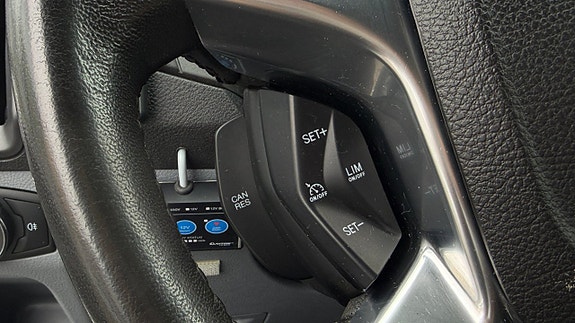 Ford Transit 9 of 11