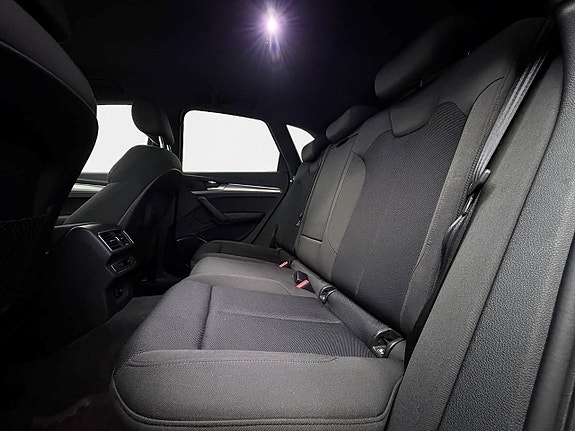 Audi Q5 12 of 27