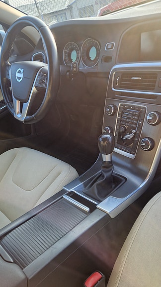 Volvo V60 14 of 14