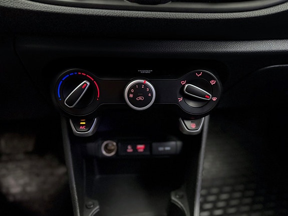 Kia Picanto 21 of 26
