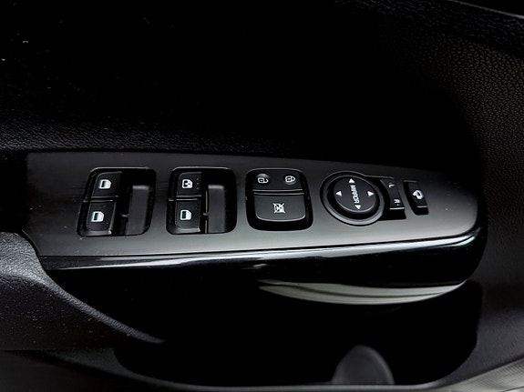 Kia Picanto 14 of 26