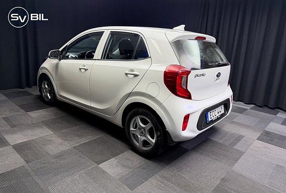 Kia Picanto 6 of 26