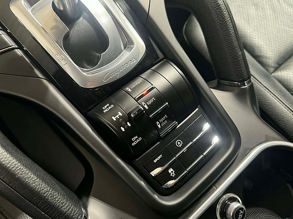 Porsche Cayenne 17 of 19