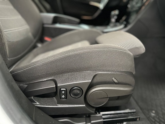 Opel Insignia 12 of 22
