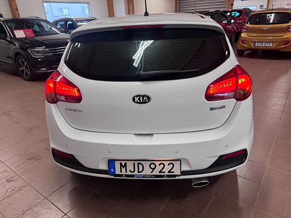 Kia Ceed 6 of 8
