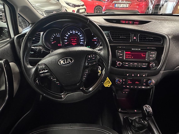 Kia Ceed 4 of 5