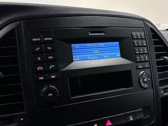 Mercedes-Benz Vito 114 21 of 23