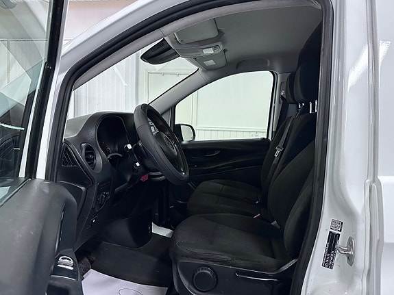 Mercedes-Benz Vito 114 11 of 23