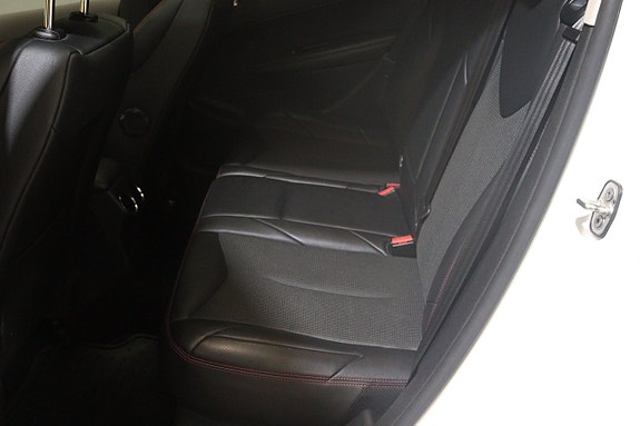 Peugeot 308 14 of 21