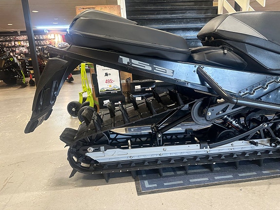 Arctic Cat M8000 MOUNTAIN CAT LTD ES 153 " Bra utrustad " 5 of 5