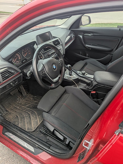 BMW 120d 10 of 17