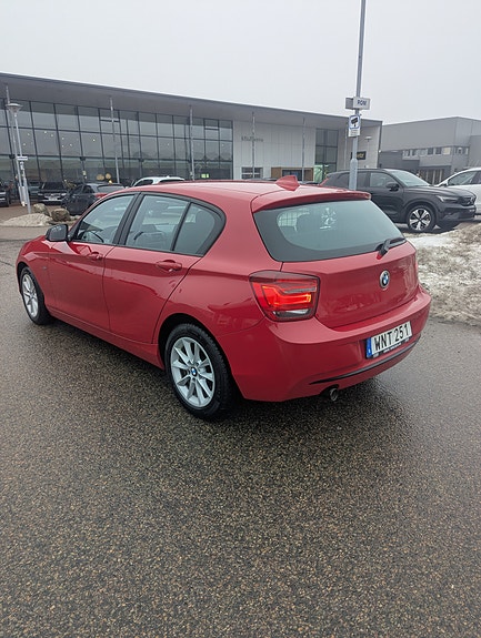 BMW 120d 5 of 5
