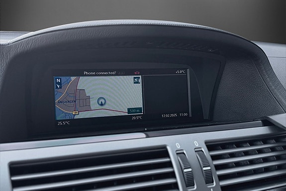 BMW 760iL 17 of 26