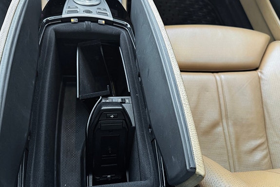 BMW 760iL 21 of 26