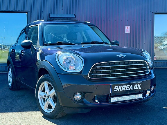 MINI Countryman One 2 of 23