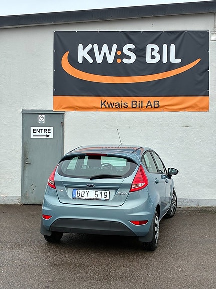Ford Fiesta 4 of 5