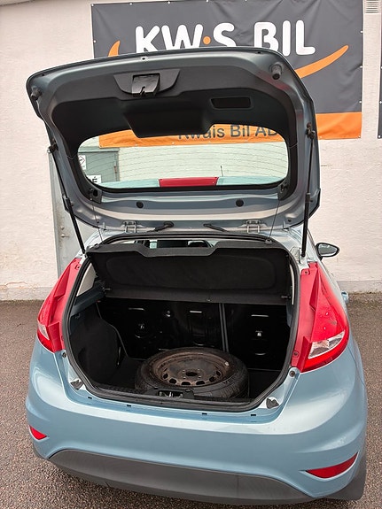 Ford Fiesta 12 of 14