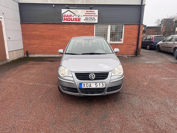 Volkswagen Polo 2 of 5