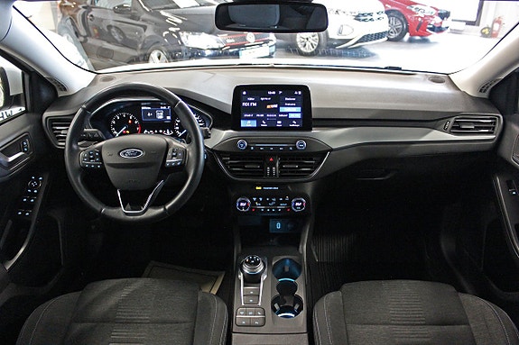 Ford Focus 9 of 17