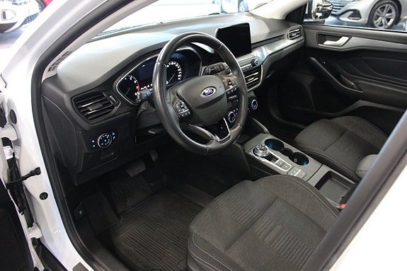 Ford Focus 2 of 5