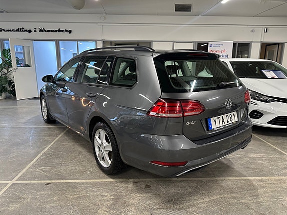 Volkswagen Golf-Serie 4 of 16