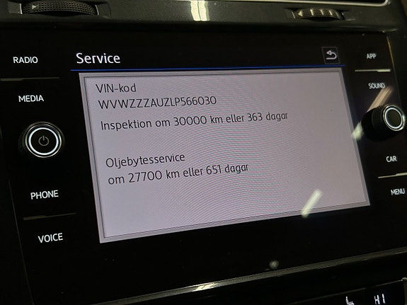 Volkswagen Golf Alltrack 21 of 30