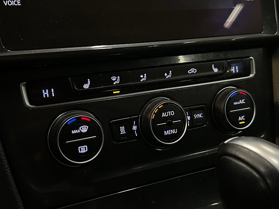 Volkswagen Golf Alltrack 27 of 30