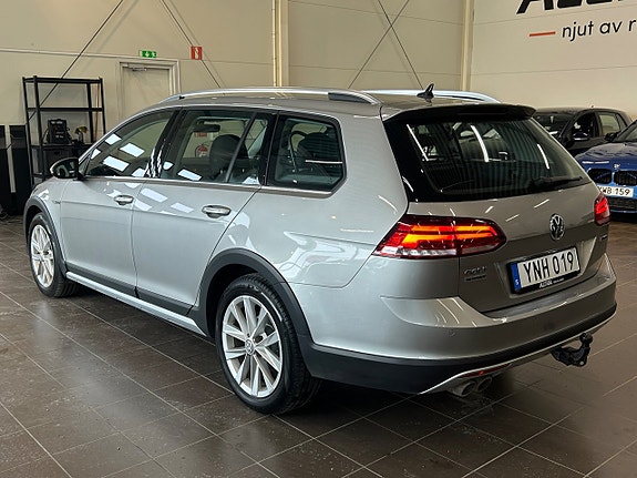 Volkswagen Golf Alltrack 5 of 30